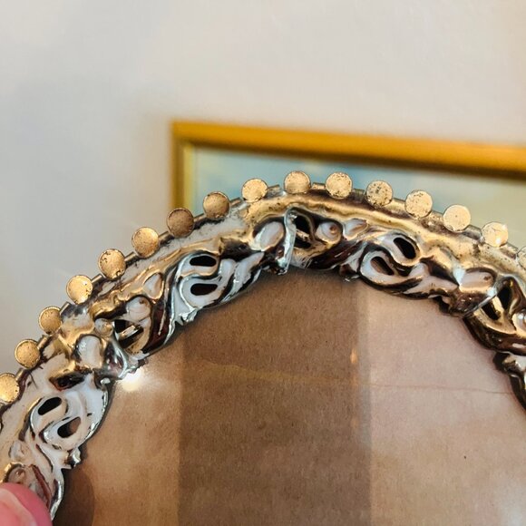 Vintage Ornate Brass Oval Picture Frame 5" x 7" Cottagecore Gallery Wall - Picture 2 of 4